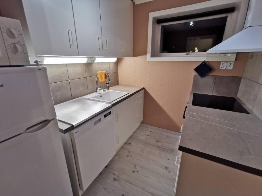 Spacious Apartment On Kvaloya Kvaloysletta Eksteriør billede